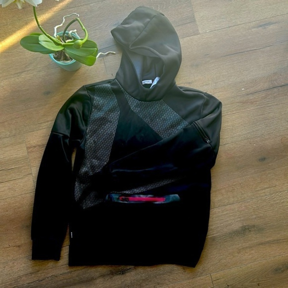 Reebok hoodie Like New  !!